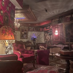 Bere distillati a Milano in una Secret Room